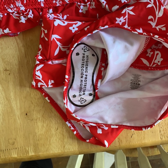 ❤️NEW Red Highwaisted two piece ❤️ - Picture 4 of 8